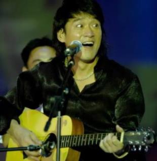 周华健的经典歌曲合集（50余张专辑CD打包）