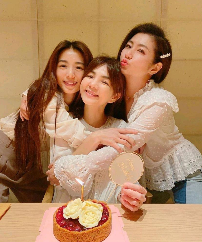 SHE的歌曲大全（全部专辑+个人专辑39CD）