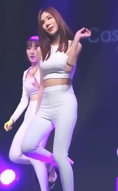 性感韩国小姐姐大尺度热舞视频<strong>MV</strong>（1080p高清MP4格式）