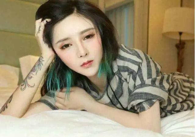 沉珂C.K+光光<strong>老歌</strong>原唱《飞向别人的床》(无损FLAC+MP3版+歌词)