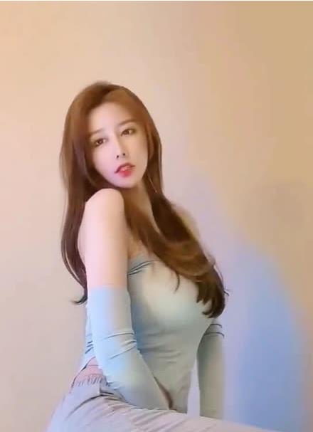 57部4K 韩国女团高清美女 60FPS 歌舞视频<strong>合集</strong>