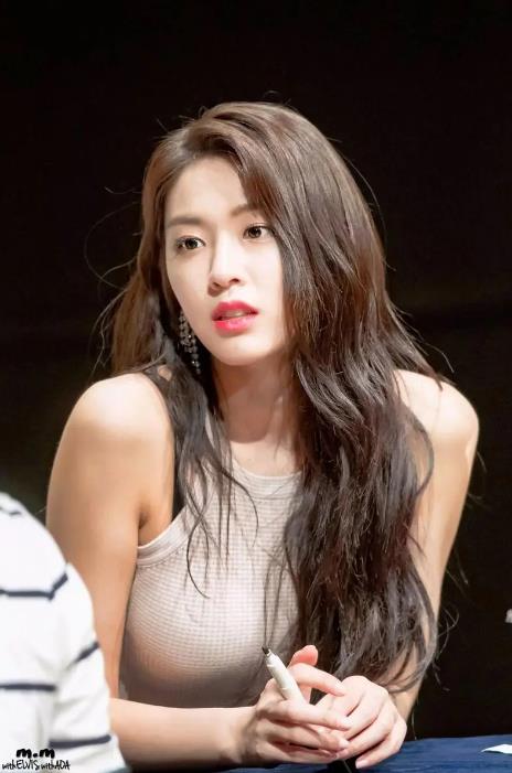 韩国性感主播·热舞火辣美拍高清视频<strong>合集</strong>（金雪炫+梁惠善+李娜恩+朴草娥+孙娜恩+吴夏荣）